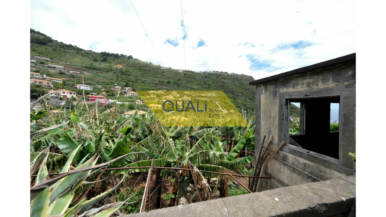 Terreno Misto para Venda em Arco da Calheta Foto 8