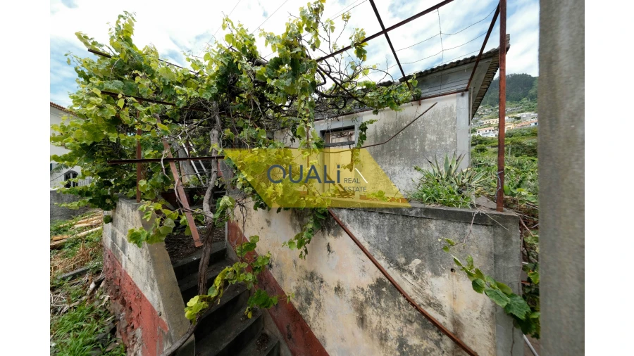 Terreno Misto para Venda em Arco da Calheta Foto 7