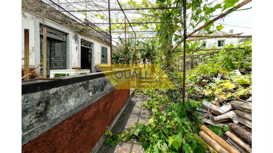 Terreno Misto para Venda em Arco da Calheta Foto 16