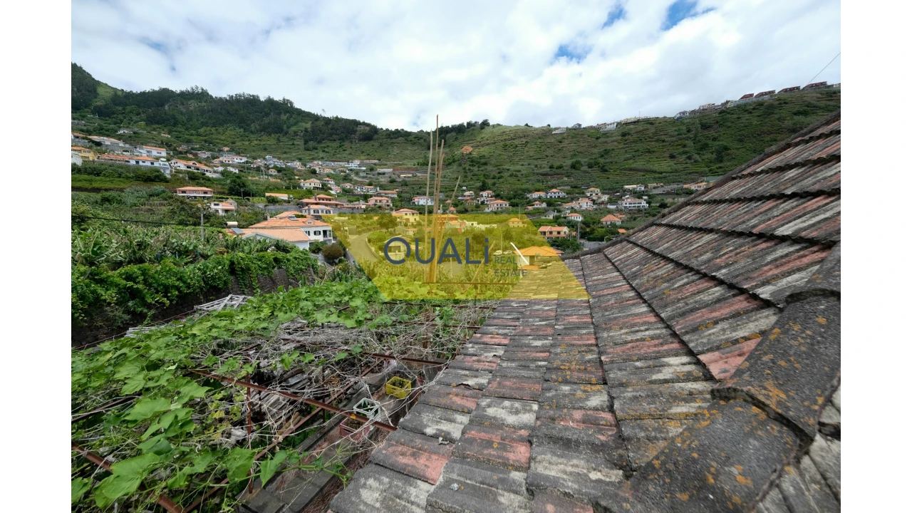 Terreno Misto para Venda em Arco da Calheta Foto 10