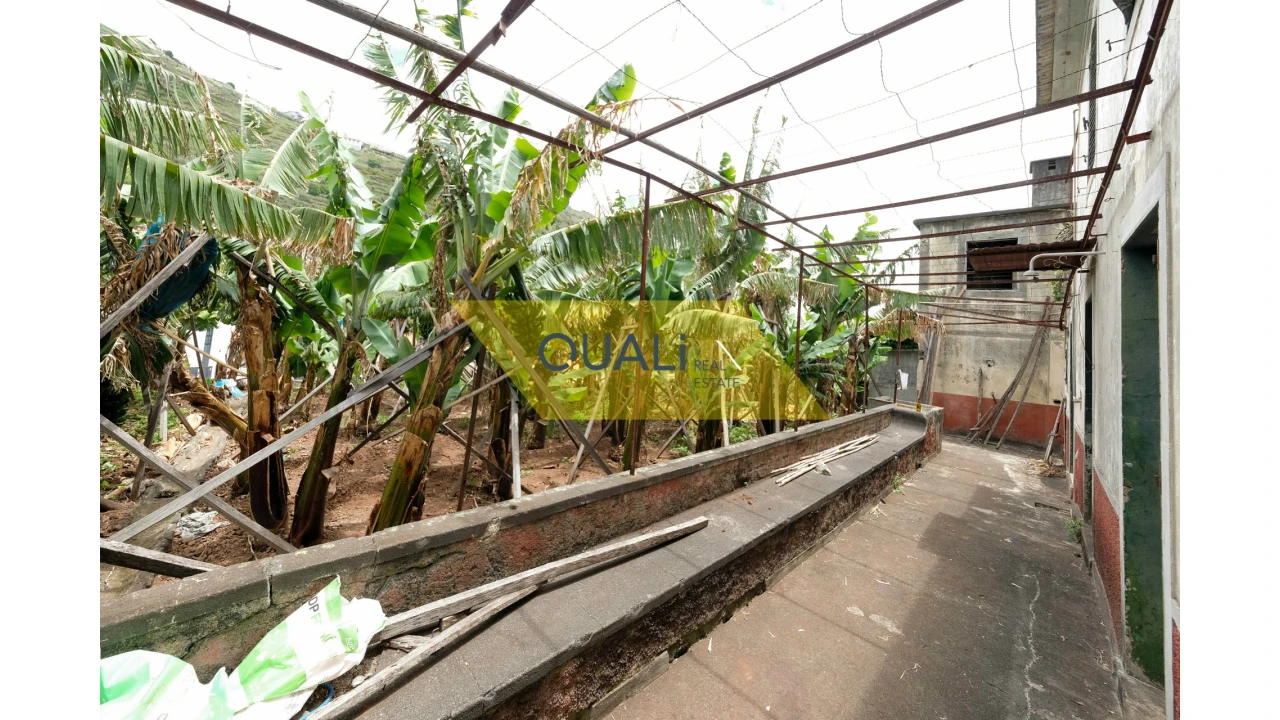 Terreno Misto para Venda em Arco da Calheta Foto 20