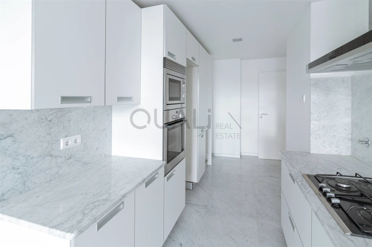 Apartamento T4 para Venda em Funchal (Se) Foto 5