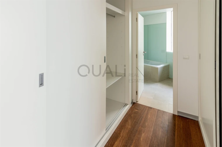 Apartamento T4 para Venda em Funchal (Se) Foto 11