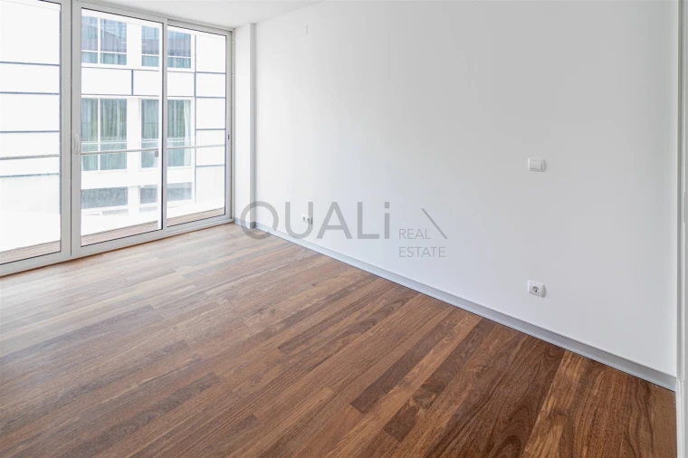 Apartamento T4 para Venda em Funchal (Se) Foto 9