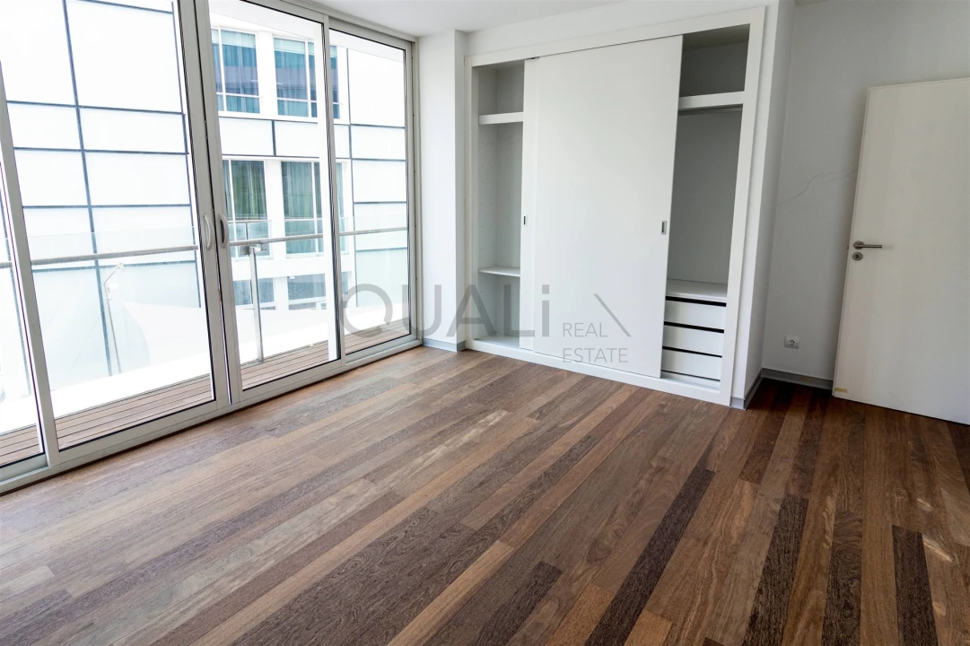 Apartamento T4 para Venda em Funchal (Se) Foto 10