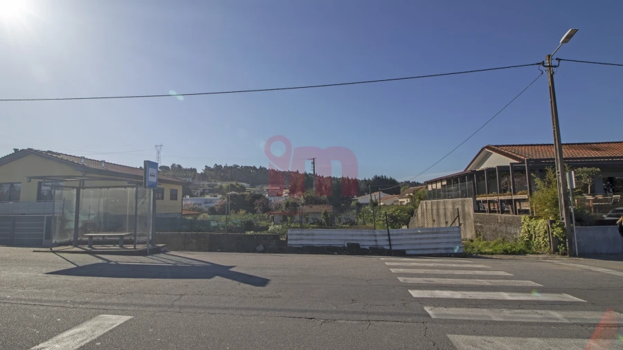Terreno para Venda em Riba de Ave