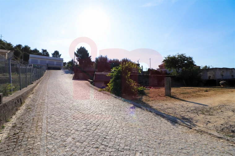 Moradia T3 para Venda em São Tomé de Negrelos Foto 9