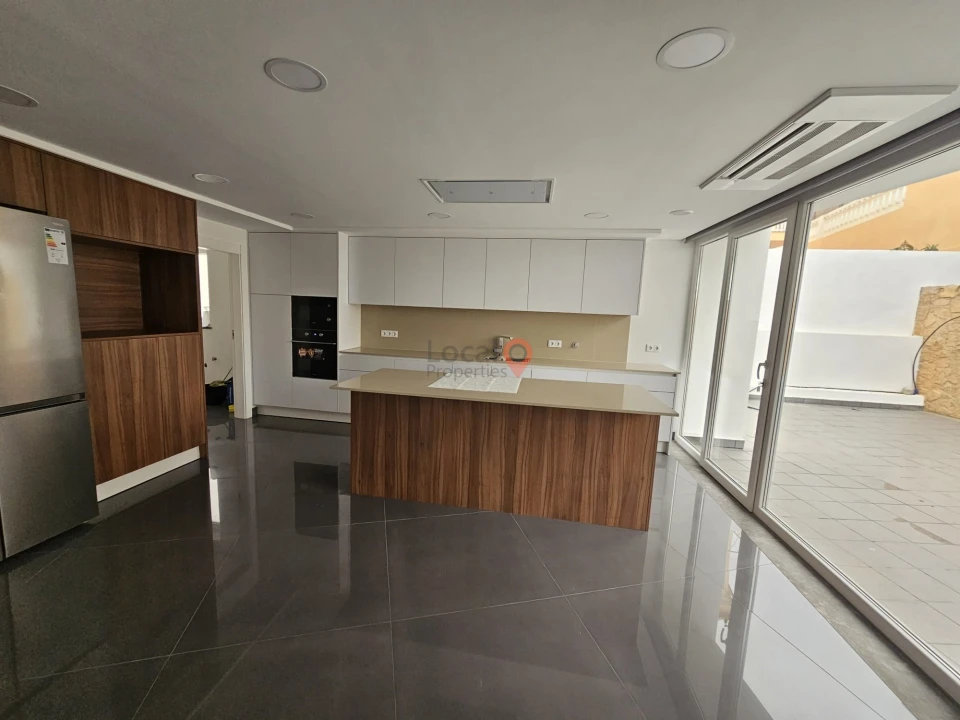 Moradia T4 para Venda em Lagos (São Sebastião e Santa Maria) Foto 16