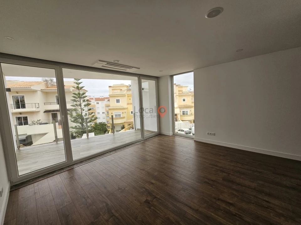 Moradia T4 para Venda em Lagos (São Sebastião e Santa Maria) Foto 32