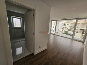 Moradia T4 para Venda em Lagos (São Sebastião e Santa Maria)