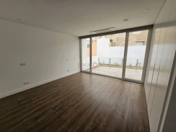 Moradia T4 para Venda em Lagos (São Sebastião e Santa Maria)