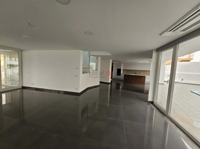 Moradia T4 para Venda em Lagos (São Sebastião e Santa Maria) Foto 19