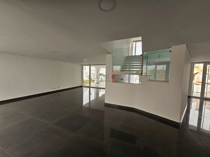 Moradia T4 para Venda em Lagos (São Sebastião e Santa Maria) Foto 20