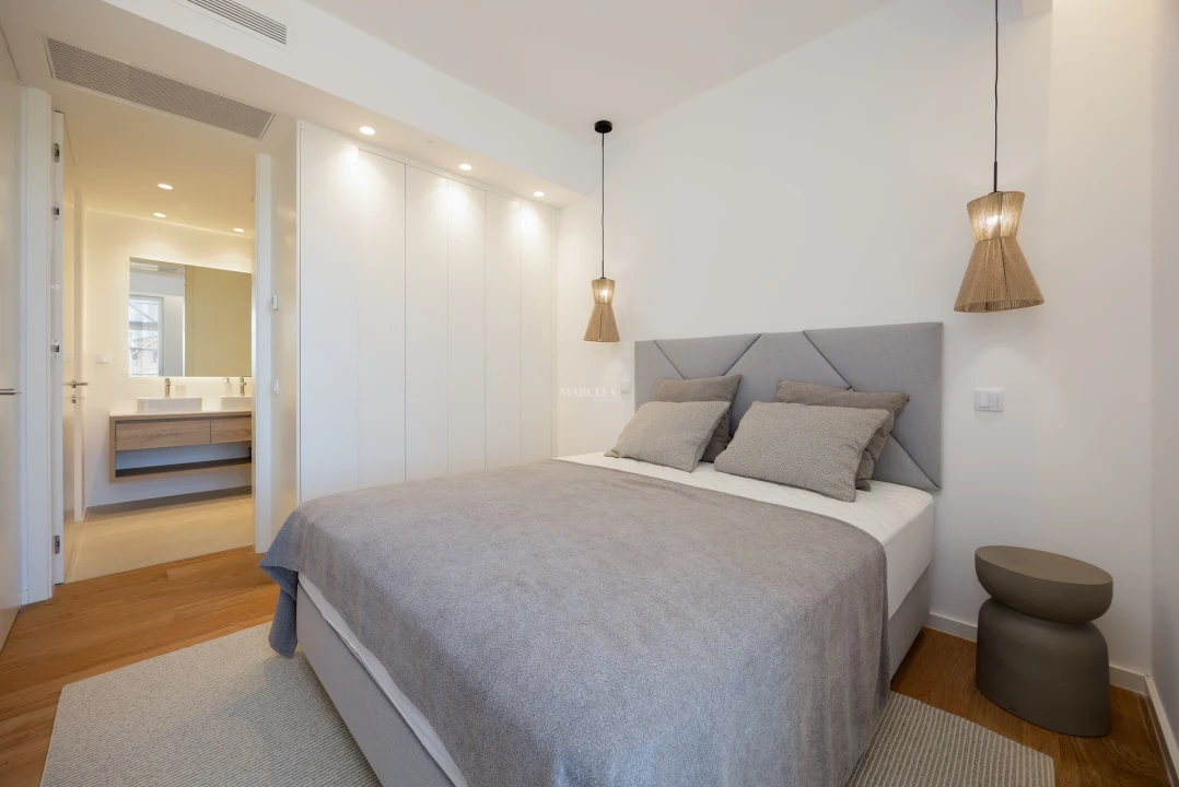 Apartamento T2 para Venda em Budens Foto 5