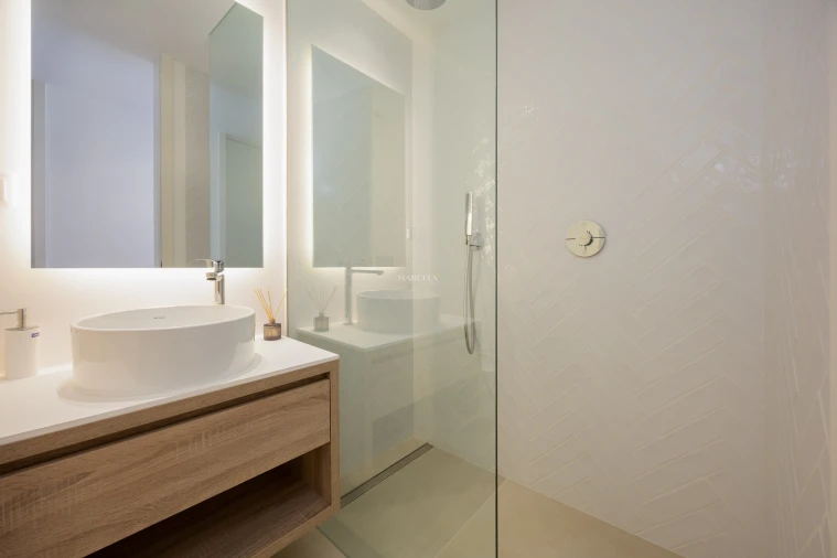 Apartamento T2 para Venda em Budens Foto 11