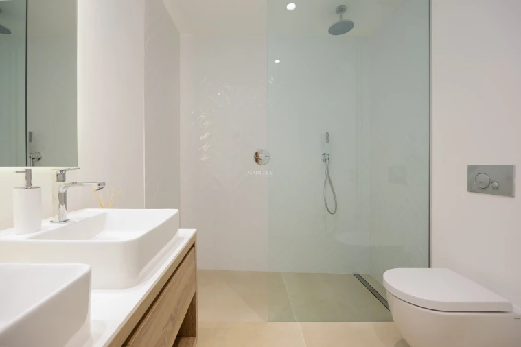 Apartamento T2 para Venda em Budens Foto 12