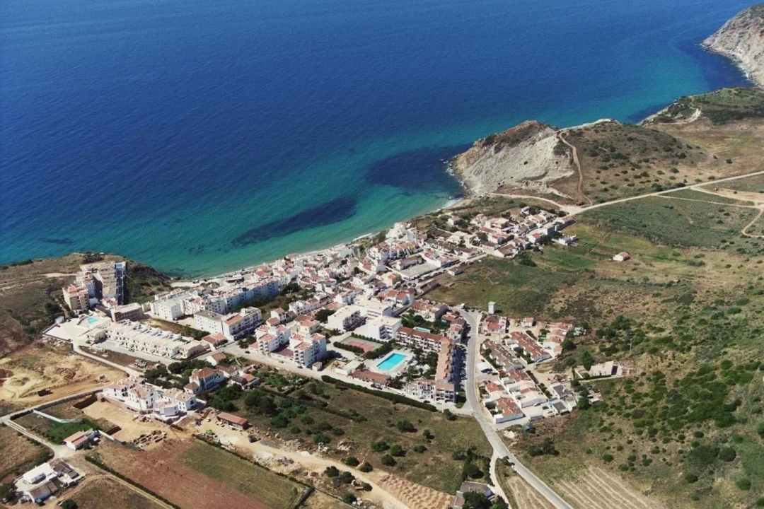 Apartamento T2 para Venda em Budens Foto 30