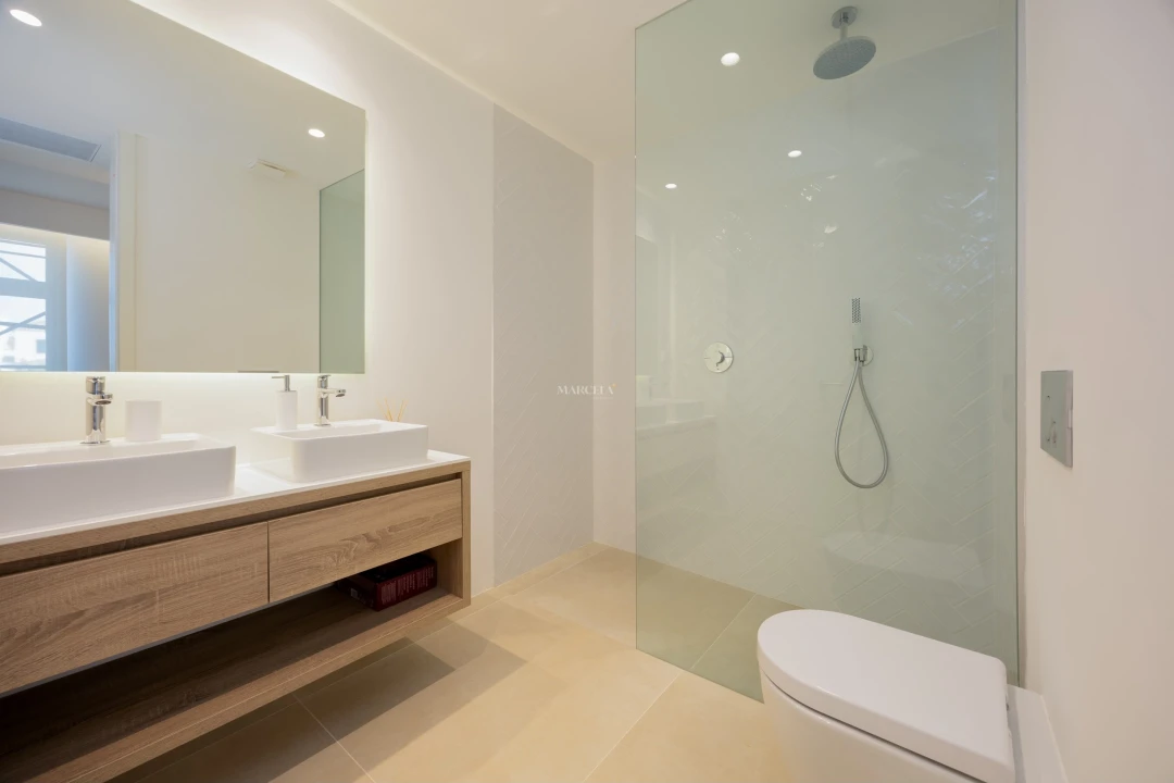 Apartamento T2 para Venda em Budens Foto 10