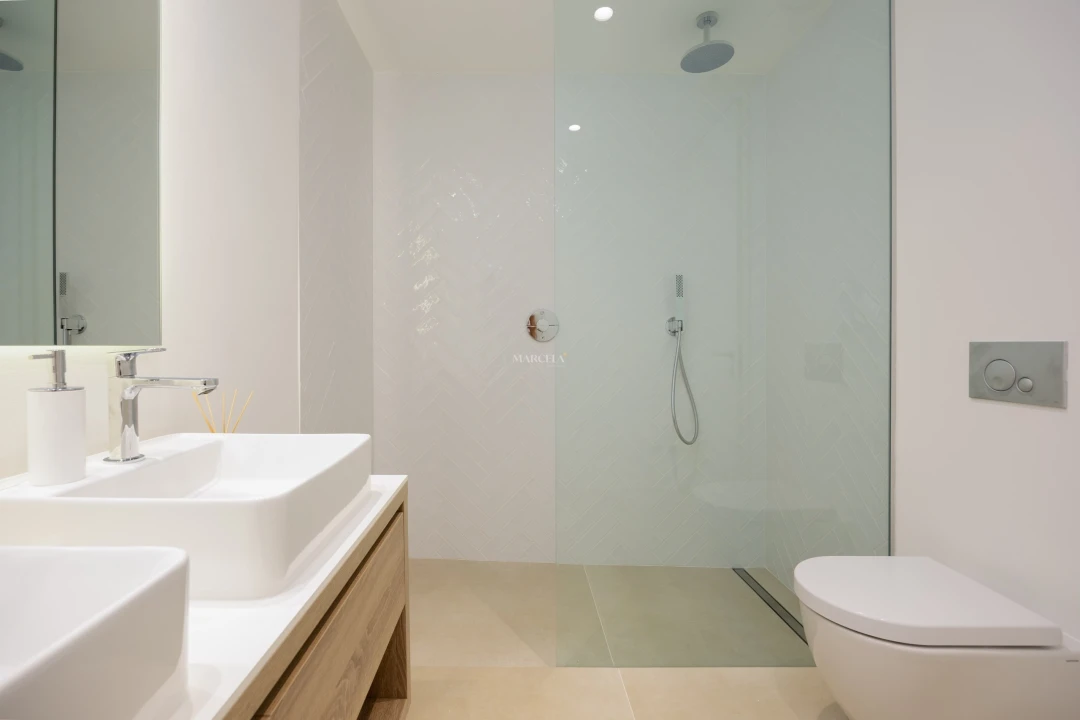 Apartamento T2 para Venda em Budens Foto 12