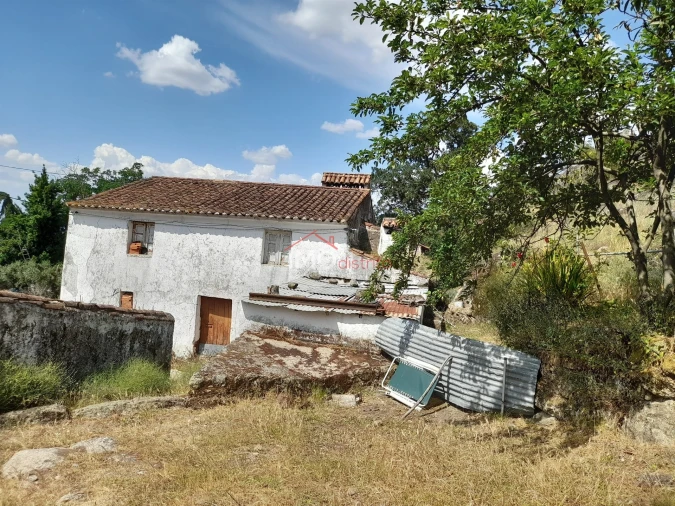 Quinta T4 para Venda em Santa Maria de Marvão Foto 1