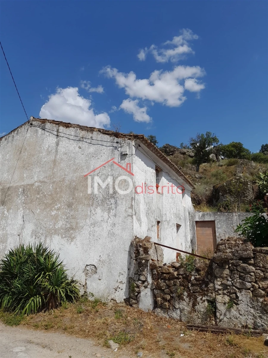 Quinta T4 para Venda em Santa Maria de Marvão Foto 5