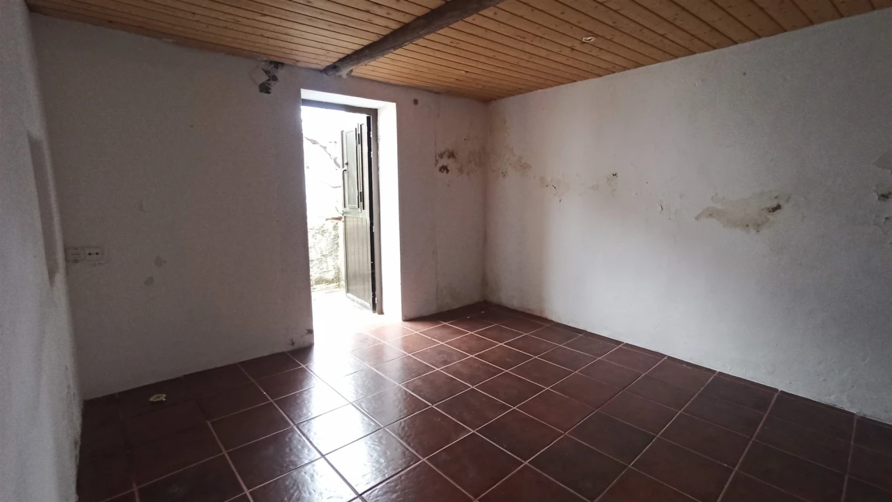 Moradia T3 para Venda em São João Baptista Foto 27