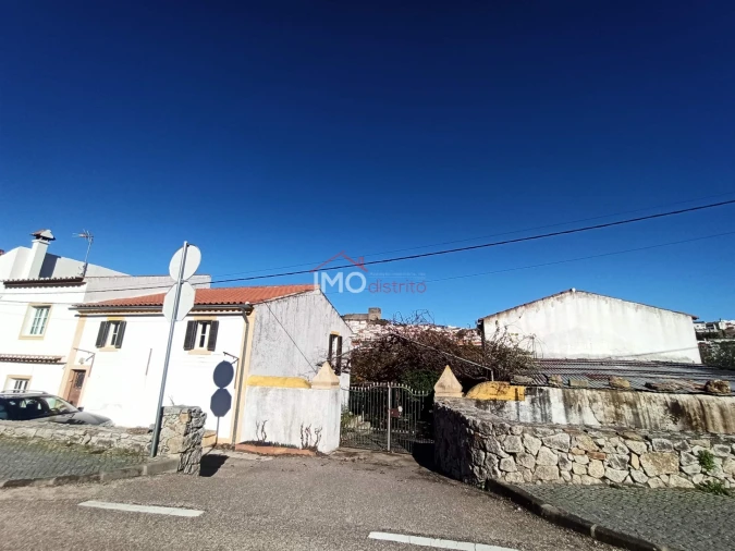 Moradia T3 para Venda em São João Baptista Foto 4