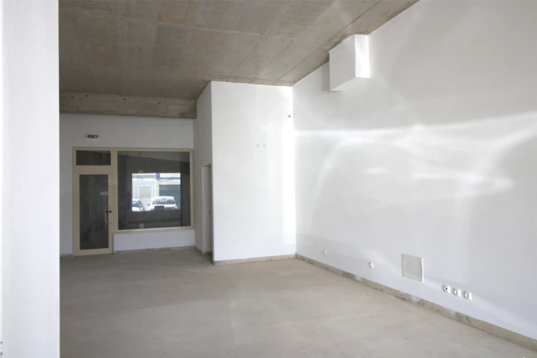 Loja para Venda em Ferragudo