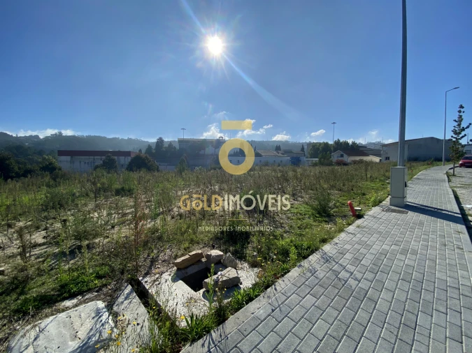 Terreno para Venda em Rebordosa Foto 5