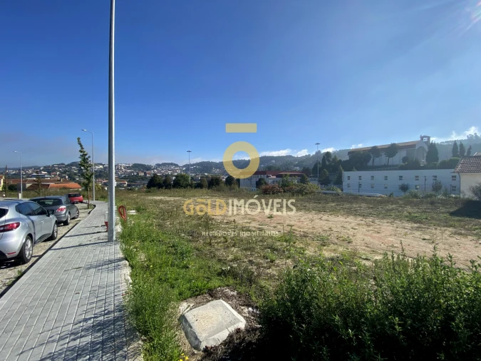 Terreno para Venda em Rebordosa Foto 8