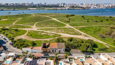 Moradia T4 para Venda em Ferragudo