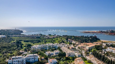 Moradia T4 para Venda em Ferragudo