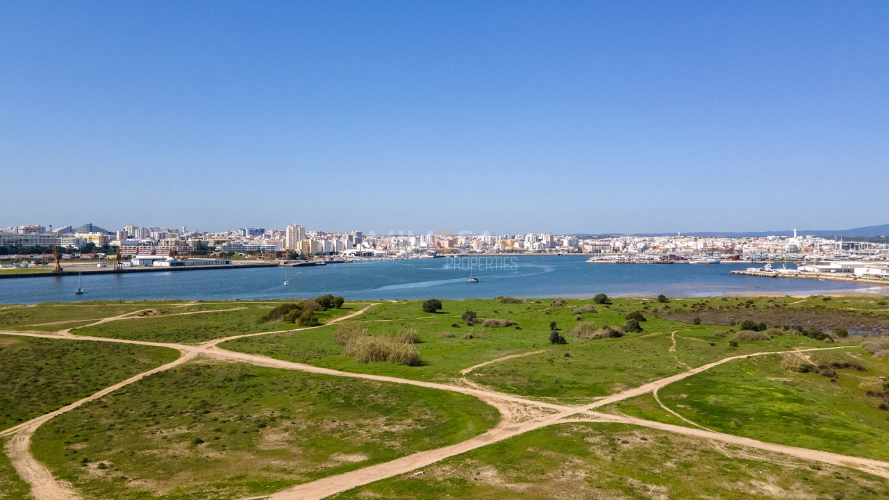 Moradia T4 para Venda em Ferragudo Foto 15