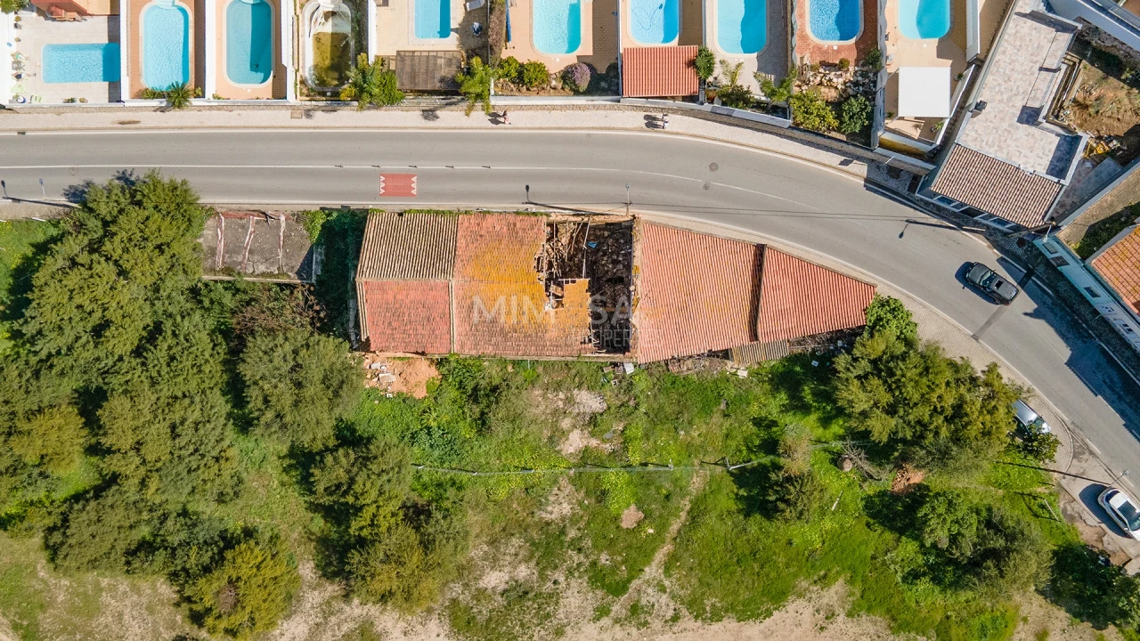 Moradia T4 para Venda em Ferragudo Foto 3