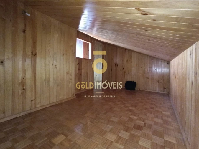 Moradia T5 para Venda em Roriz Foto 12