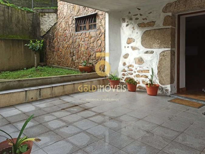 Moradia T5 para Venda em Roriz Foto 28