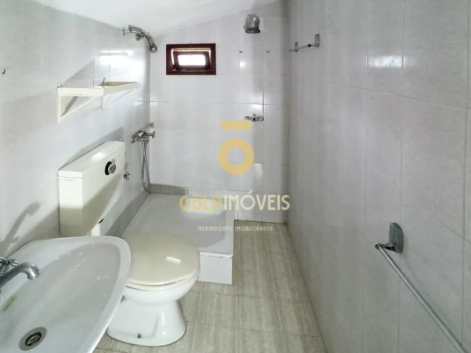 Moradia T5 para Venda em Roriz Foto 14