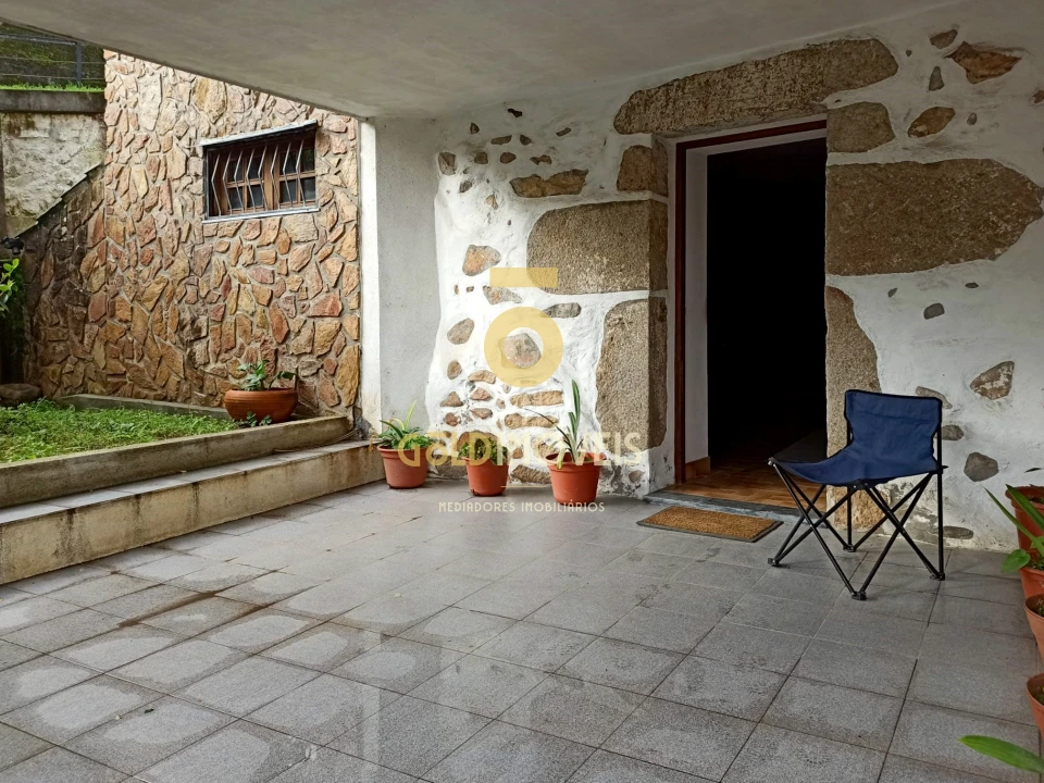 Moradia T5 para Venda em Roriz Foto 24