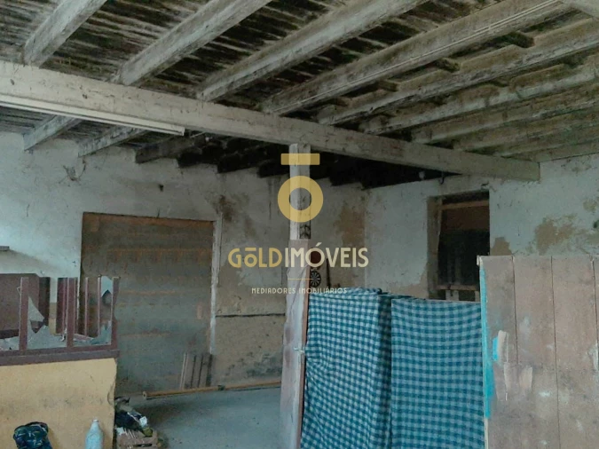 Moradia T3 para Venda em O. Azeméis, Riba-Ul, Ul, Macinhata Seixa, Madail Foto 6