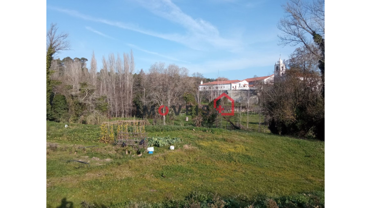 Moradia T5 para Venda em Gondemaria e Olival Foto 2