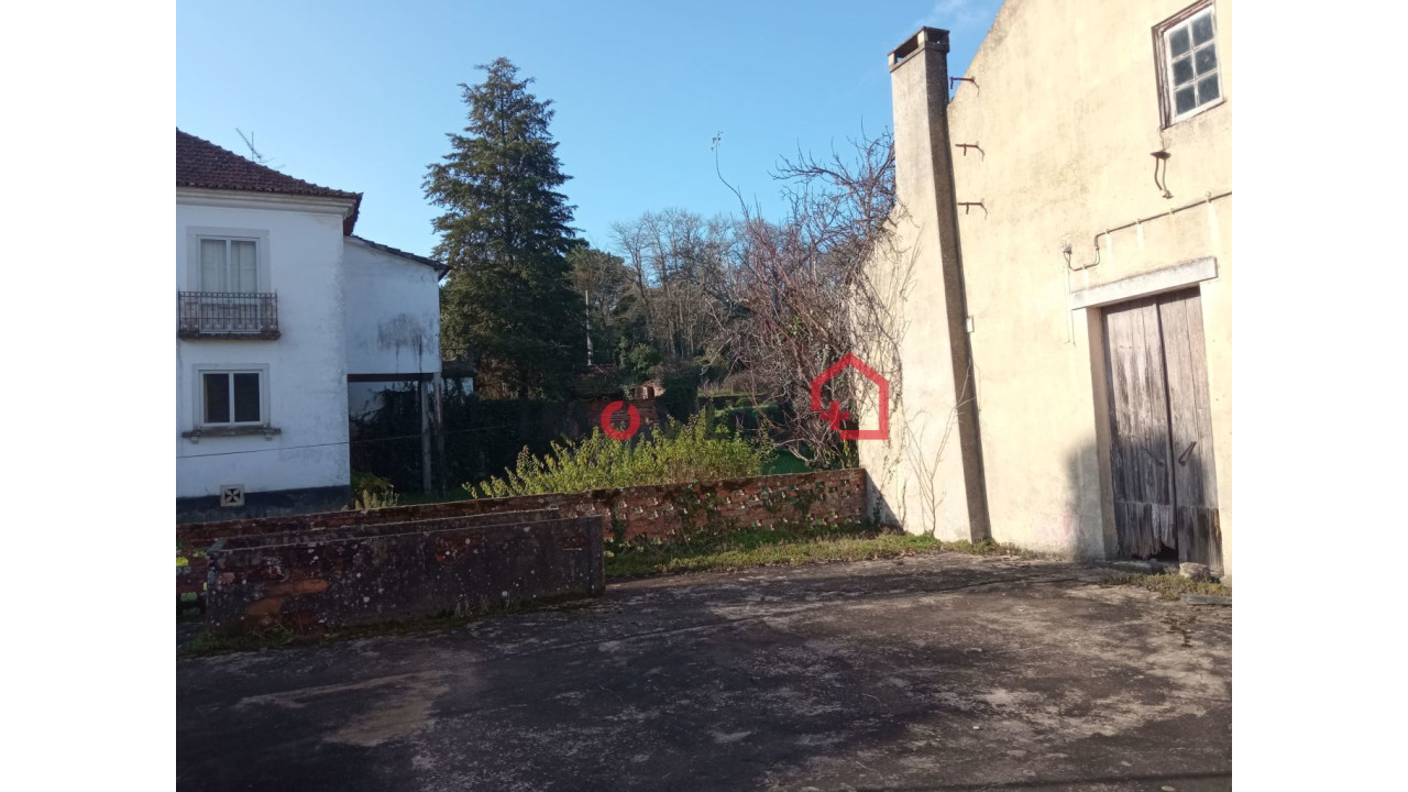 Moradia T5 para Venda em Gondemaria e Olival Foto 4