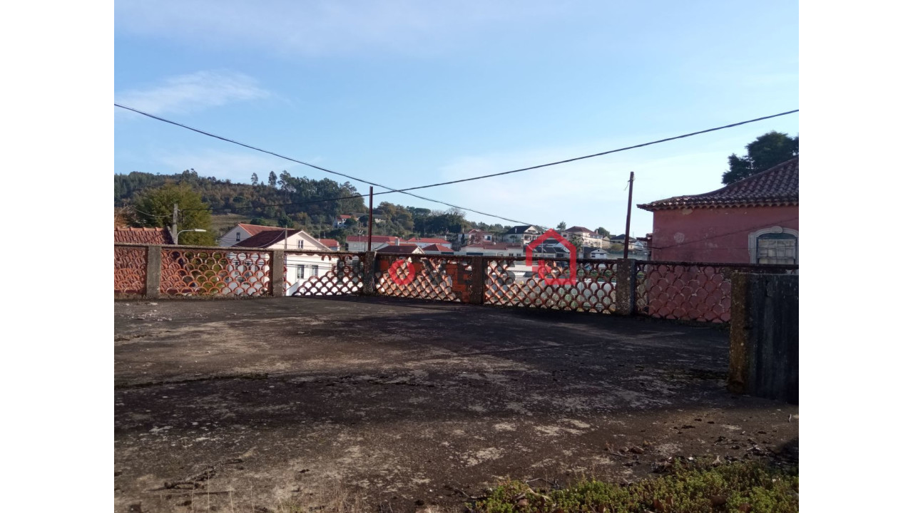 Moradia T5 para Venda em Gondemaria e Olival Foto 6