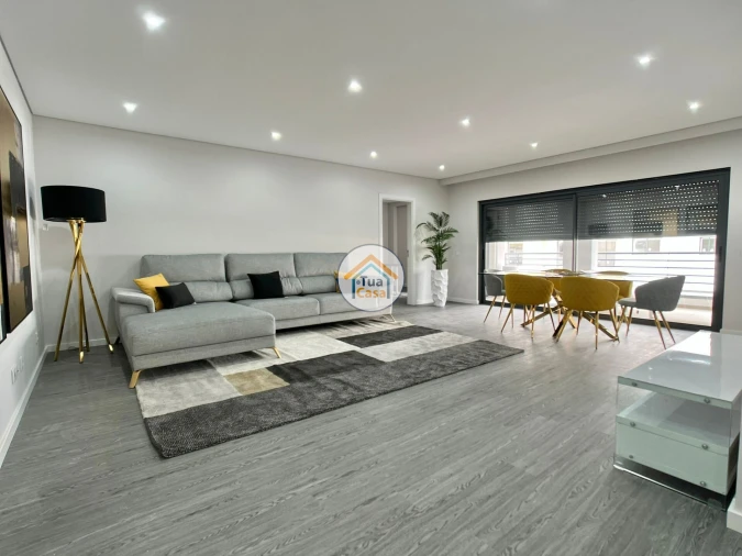 Apartamento T3 para Venda em Olhão Foto 2