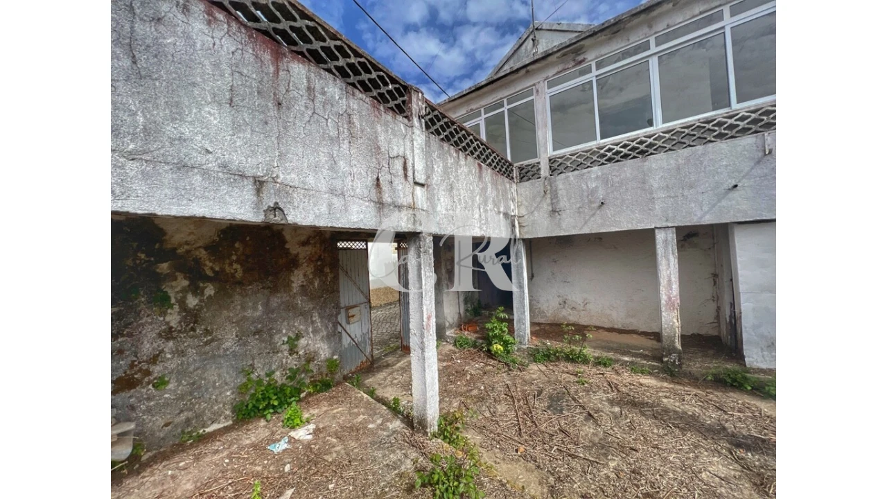 Moradia T2 para Venda em Campelo Foto 6