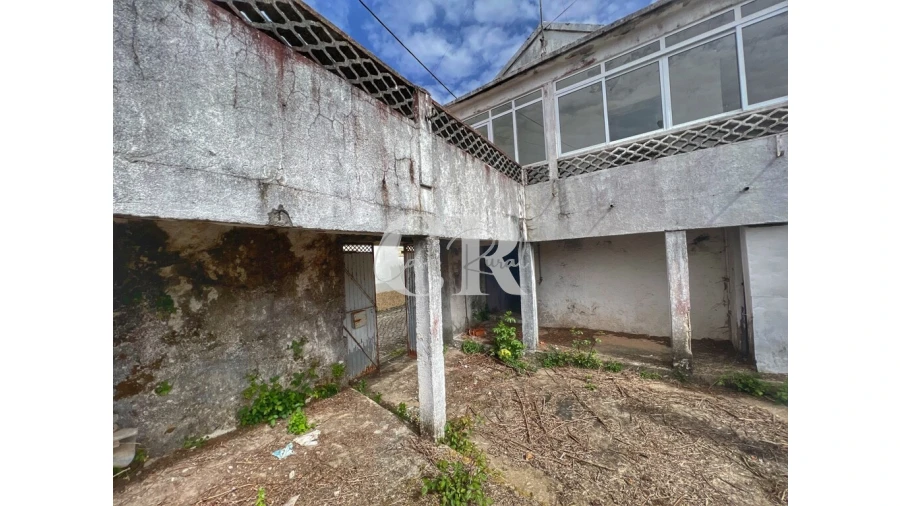 Moradia T2 para Venda em Campelo Foto 6