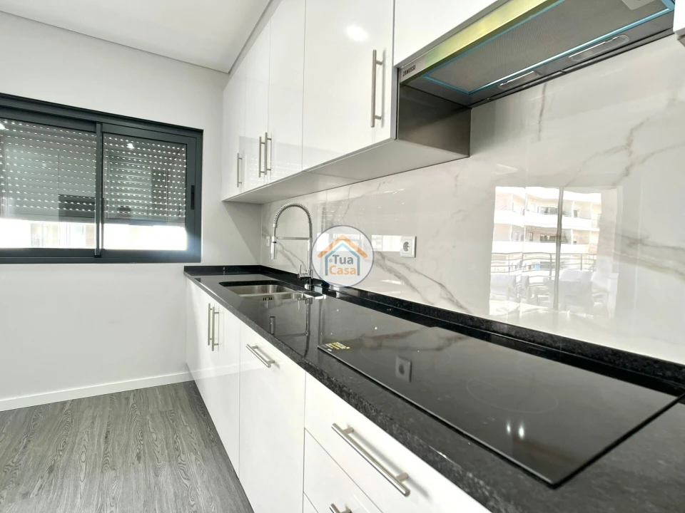 Apartamento T3 para Venda em Olhão Foto 24