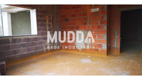Moradia T4 para Venda em Esgueira