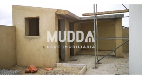 Moradia T4 para Venda em Esgueira