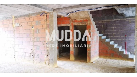 Moradia T4 para Venda em Esgueira