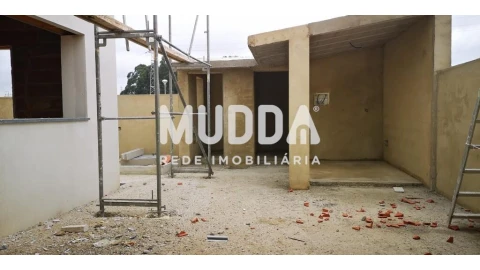 Moradia T4 para Venda em Esgueira